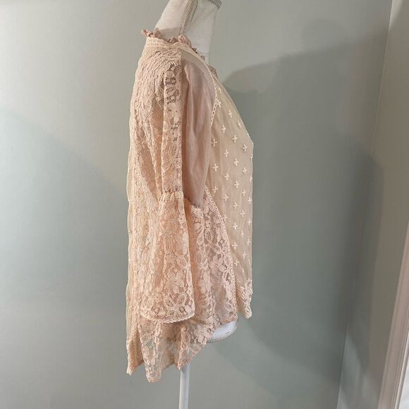 Hazel Sheer Peach Hi-Lo Blouse - Picture 4 of 6